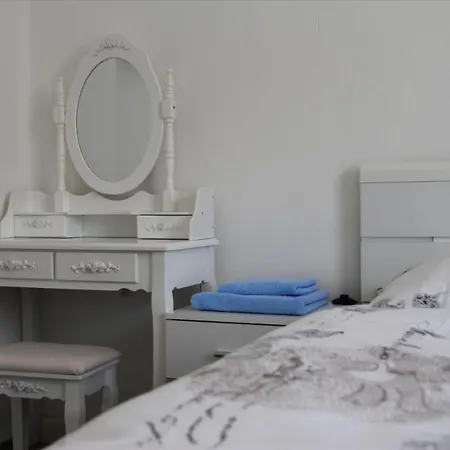 Geraeumige 4 An Den Kaiserthermen 아파트