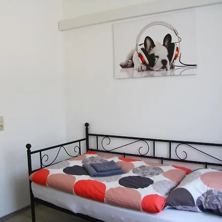 Geraeumige 4 An Den Kaiserthermen Apartment *
